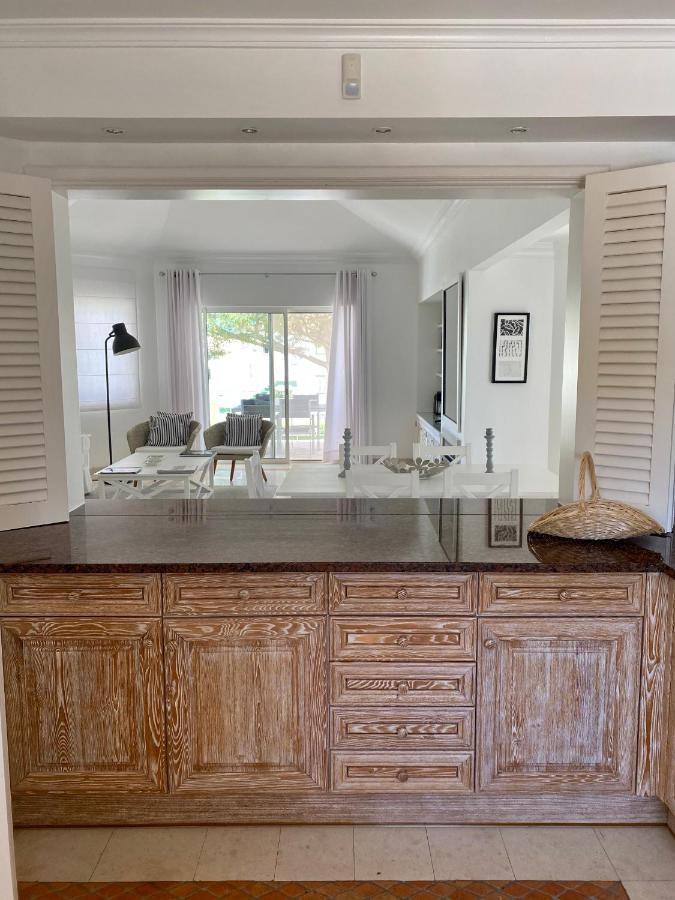 Beautiful Apartment For Rent In Quinta Do Lago With Excellent Resort Facilities Close To Lake And Beach. 외부 사진