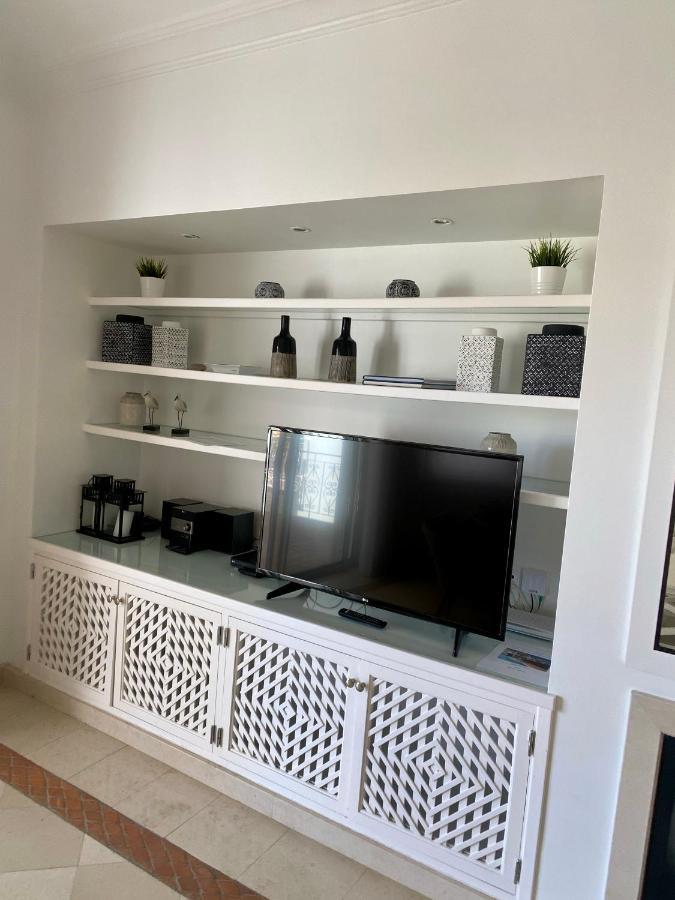 Beautiful Apartment For Rent In Quinta Do Lago With Excellent Resort Facilities Close To Lake And Beach. 외부 사진