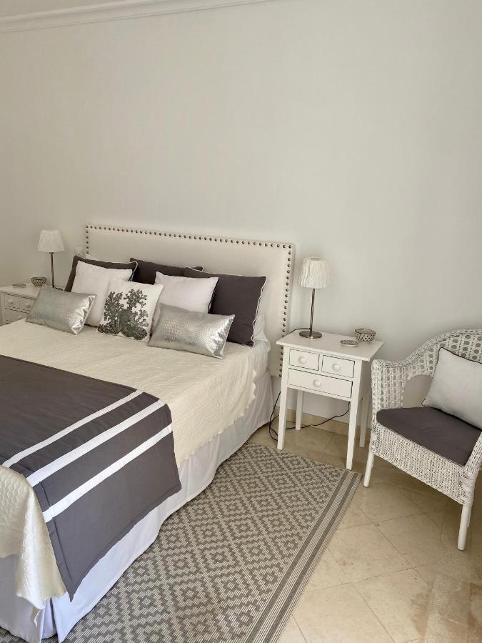 Beautiful Apartment For Rent In Quinta Do Lago With Excellent Resort Facilities Close To Lake And Beach. 외부 사진
