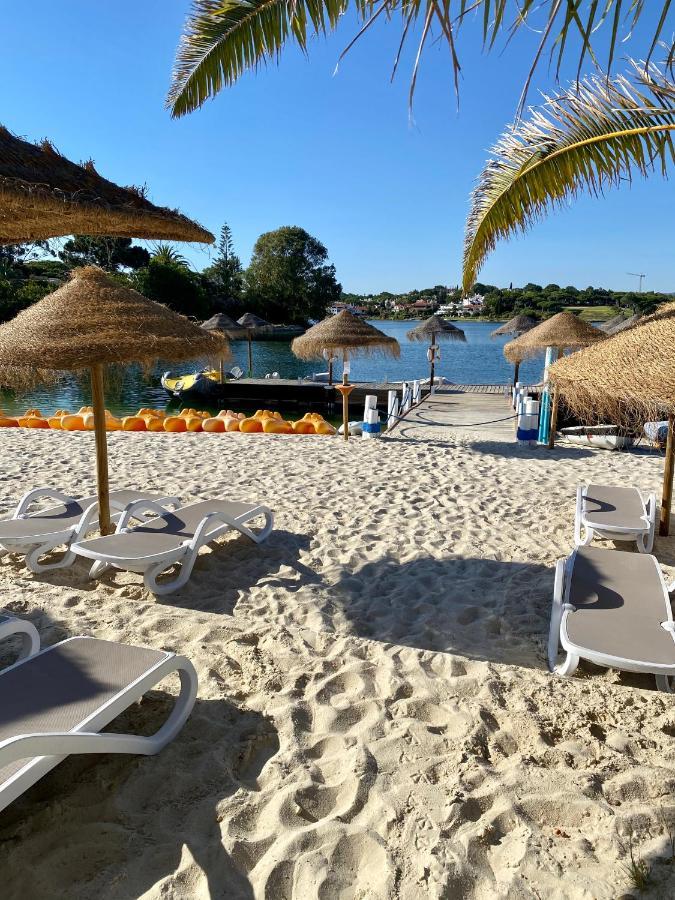 Beautiful Apartment For Rent In Quinta Do Lago With Excellent Resort Facilities Close To Lake And Beach. 외부 사진