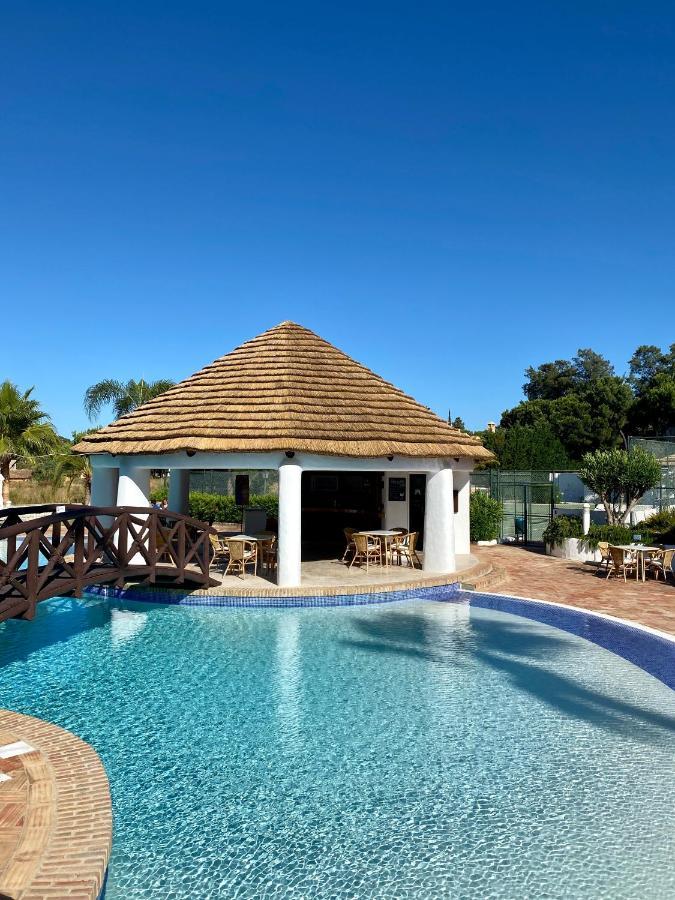 Beautiful Apartment For Rent In Quinta Do Lago With Excellent Resort Facilities Close To Lake And Beach. 외부 사진